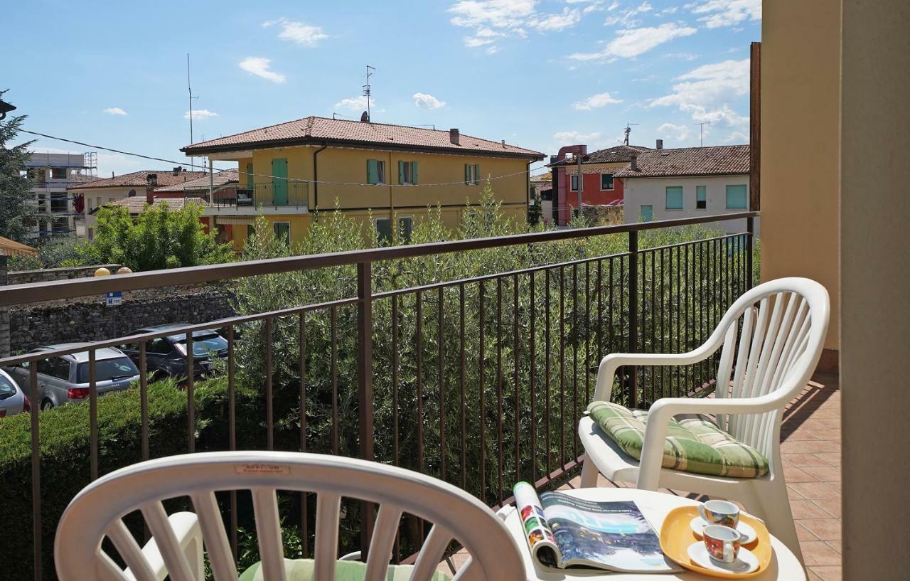 Torri Centro Apartamento Torri Del Benaco Exterior foto